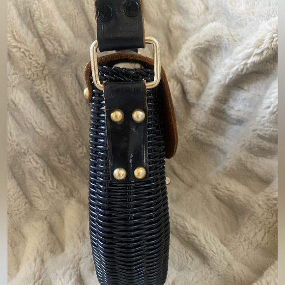 Vintage Orbach’s Black and Gold Basket Bag - Picture 4 of 11